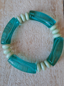 junglepepitebraceletperlesacryliquestulumturquoise